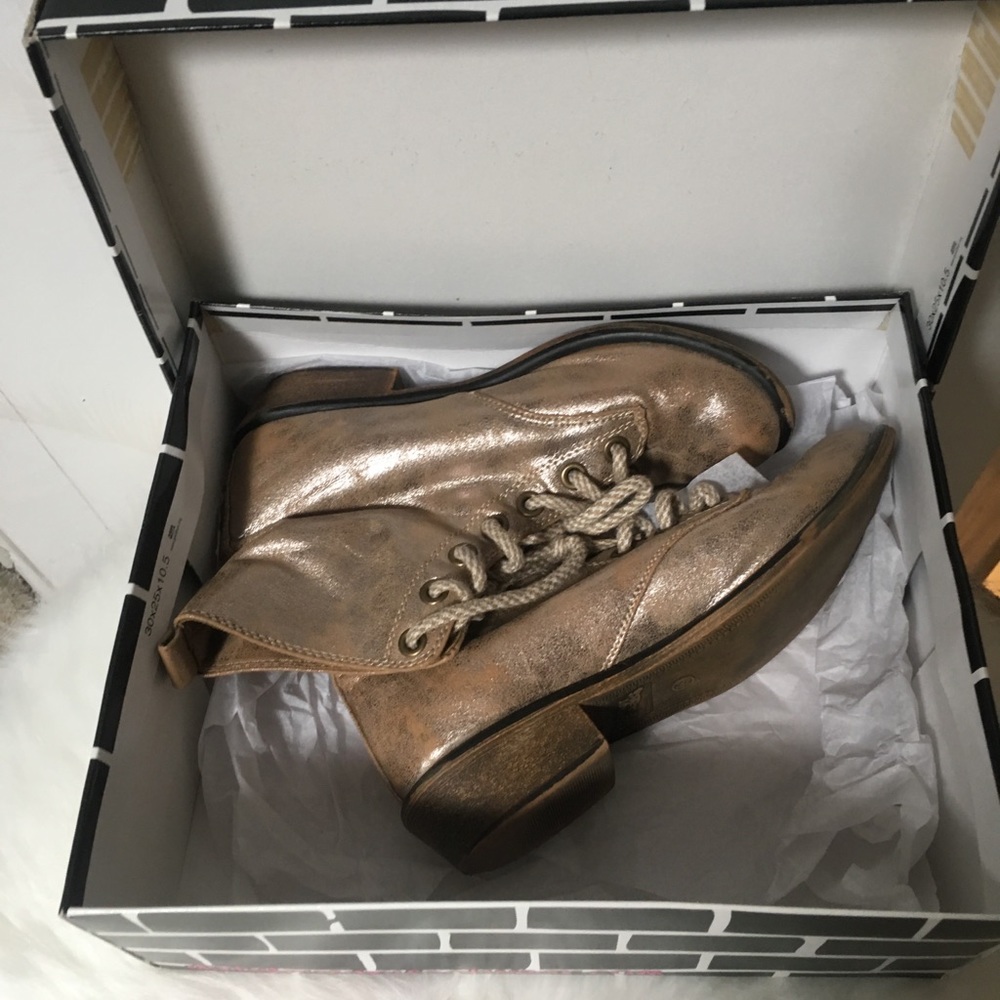 Combat boots - Picture 3 of 5